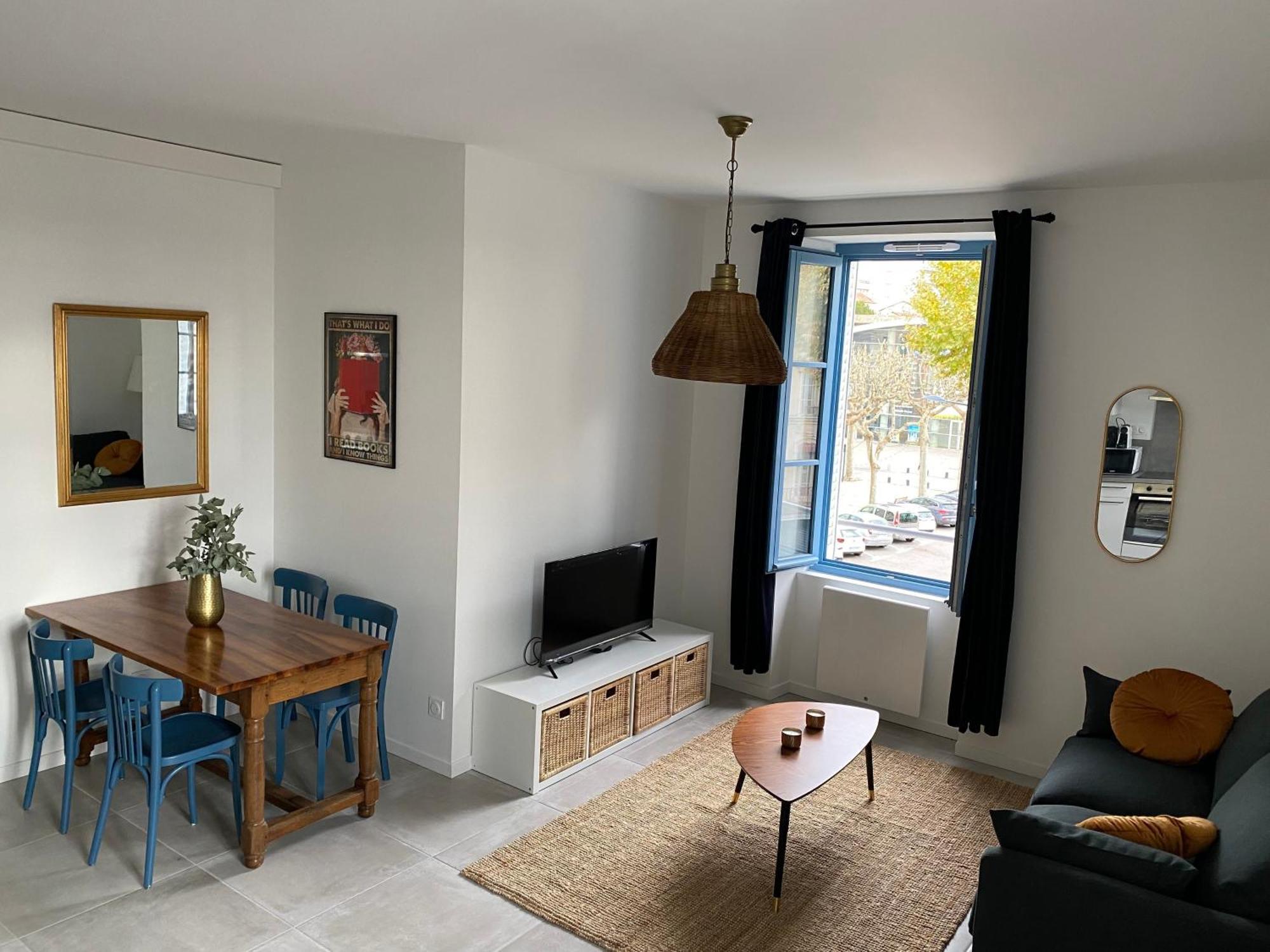Le Jules Appart'Hotel Romans-sur-Isere Ngoại thất bức ảnh