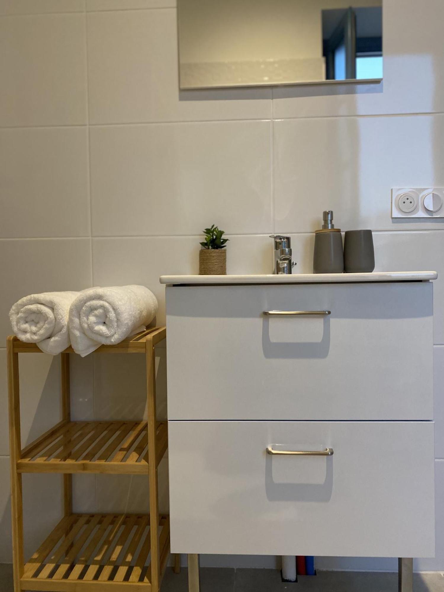 Le Jules Appart'Hotel Romans-sur-Isere Ngoại thất bức ảnh